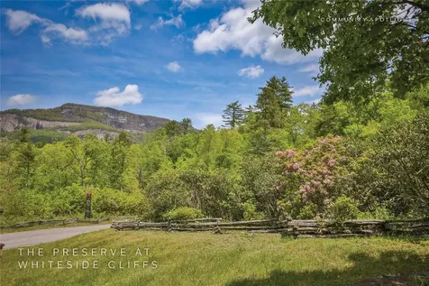 61 Moonstone Loop Highlands NC 28741