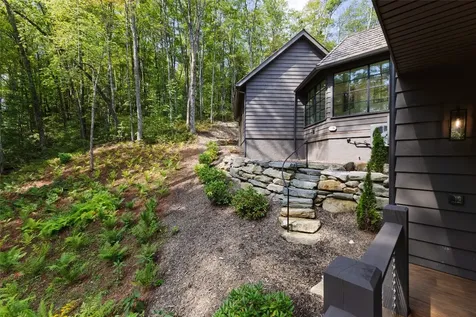 77 Eastland Lane Cashiers NC 28717