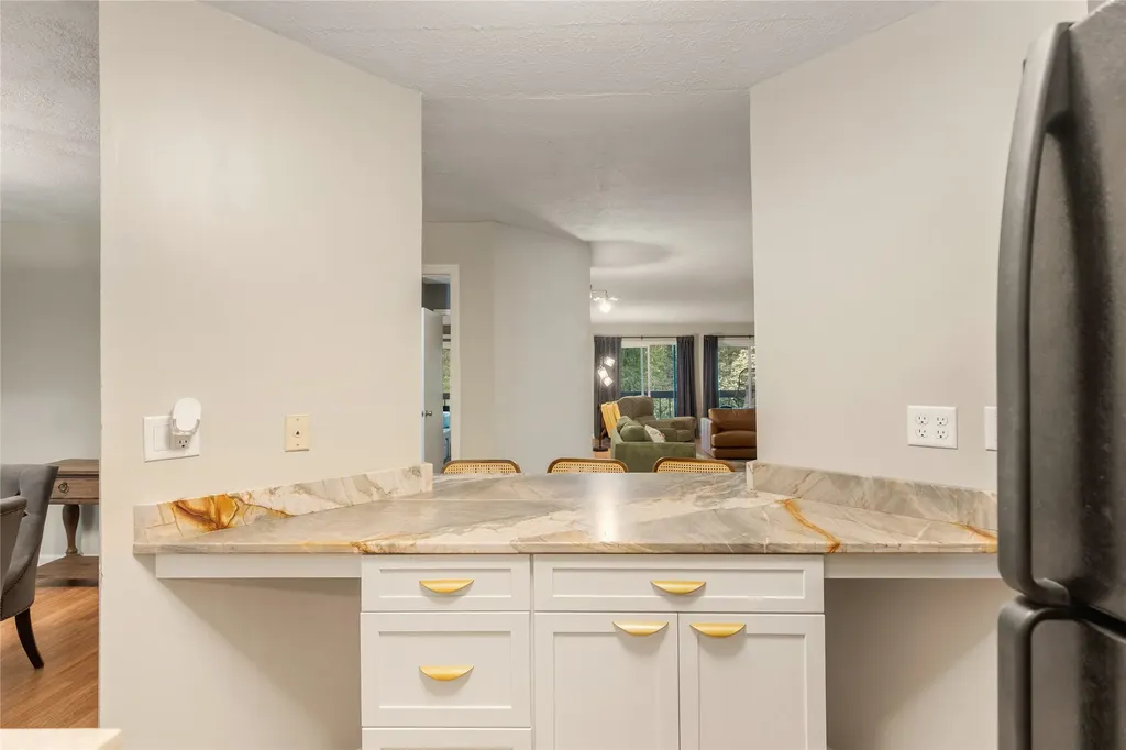 98 Dogwood Knob Sapphire NC 28774