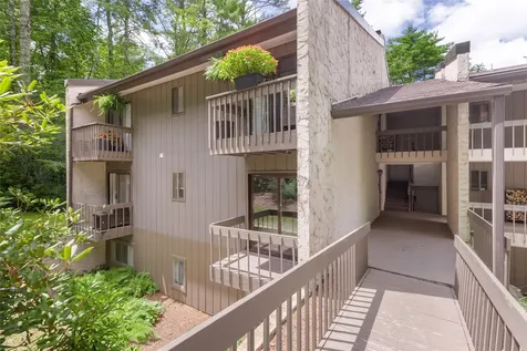 98 Dogwood Knob Sapphire NC 28774