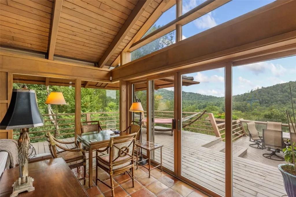 148 Mountain Ash Lane Highlands NC 28741