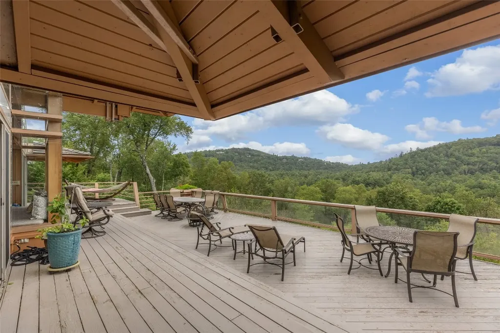 148 Mountain Ash Lane Highlands NC 28741