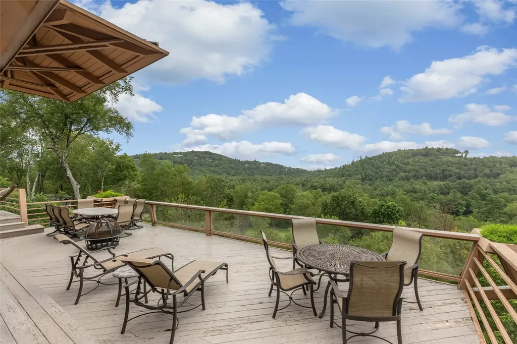 148 Mountain Ash Lane Highlands NC 28741