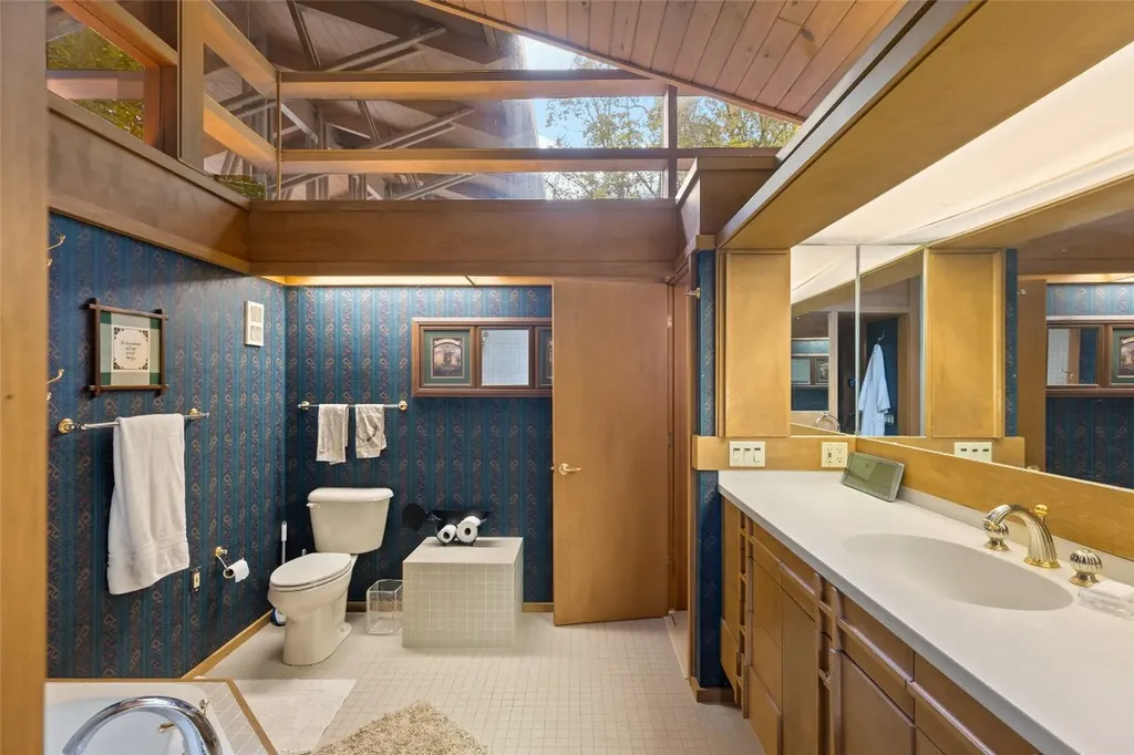 148 Mountain Ash Lane Highlands NC 28741