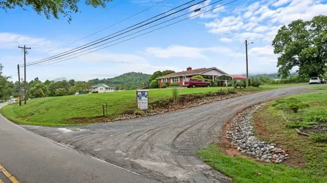 2145 Old Murphy Road Franklin NC 28734