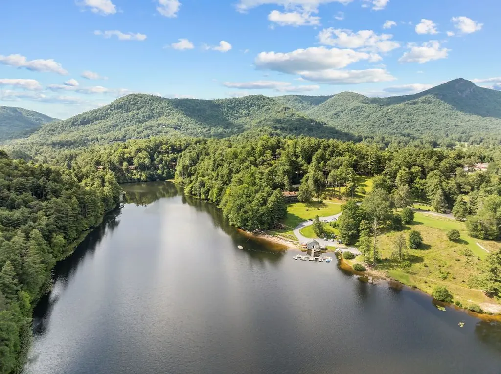 285 Holly Forest Court Sapphire NC 28774