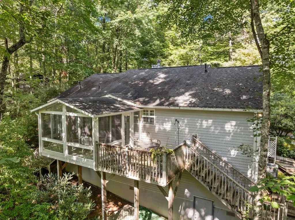 285 Holly Forest Court Sapphire NC 28774