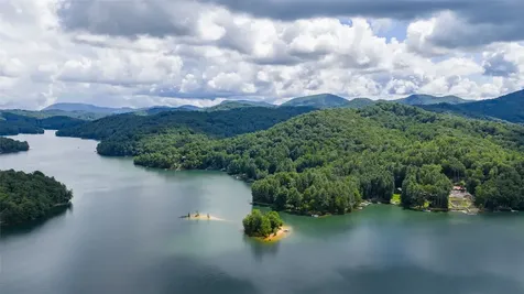 21 Woods Mountain Trail Cullowhee NC 28723