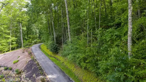 21 Woods Mountain Trail Cullowhee NC 28723