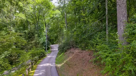 21 Woods Mountain Trail Cullowhee NC 28723