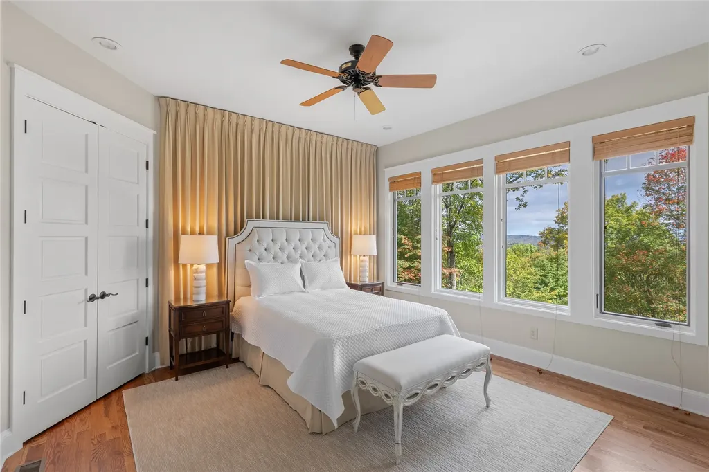 90 Creekwood Court Highlands NC 28741