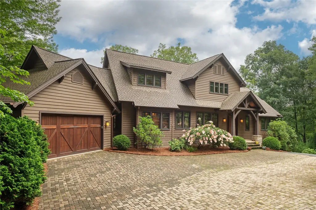 90 Creekwood Court Highlands NC 28741