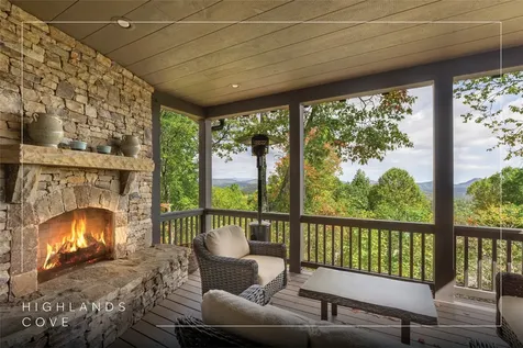 90 Creekwood Court Highlands NC 28741