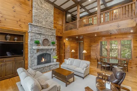 90 Creekwood Court Highlands NC 28741