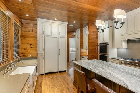 90 Creekwood Court Highlands NC 28741