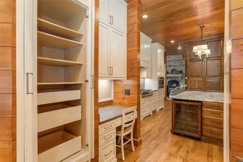 90 Creekwood Court Highlands NC 28741