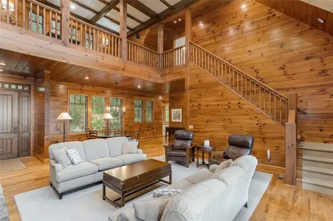 90 Creekwood Court Highlands NC 28741