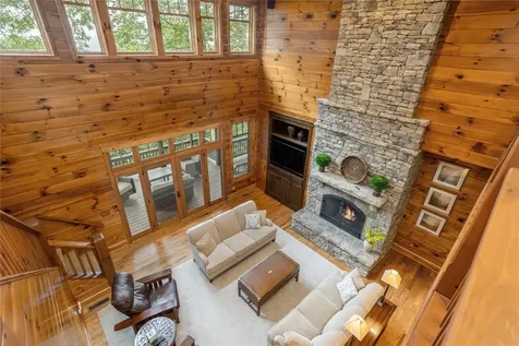 90 Creekwood Court Highlands NC 28741