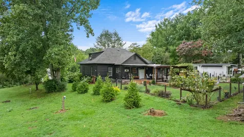 2145 Old Murphy Road Franklin NC 28734