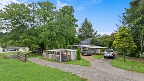 2145 Old Murphy Road Franklin NC 28734