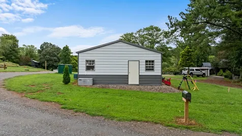 2145 Old Murphy Road Franklin NC 28734