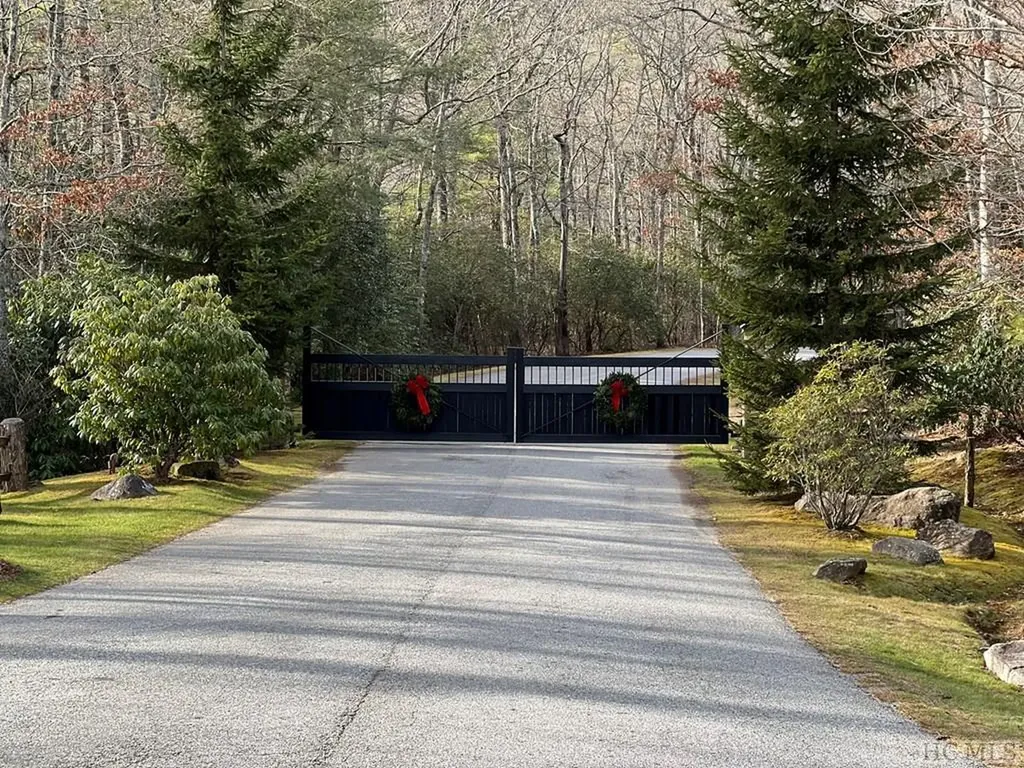 Lt 124 Rippling Waters Trail Glenville NC 28736