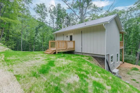 78 Whipporwill Lane Franklin NC 28734