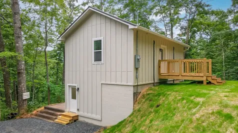 78 Whipporwill Lane Franklin NC 28734