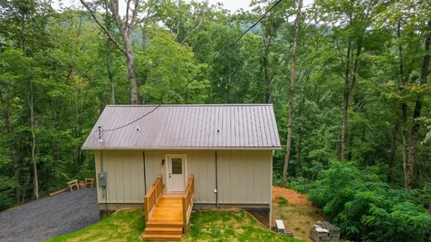 78 Whipporwill Lane Franklin NC 28734