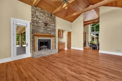 721 Lakeside Drive Lake Toxaway NC 28747