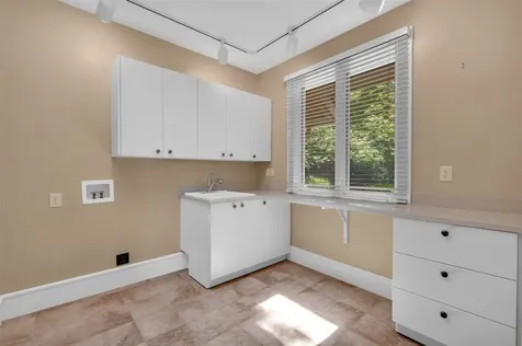 721 Lakeside Drive Lake Toxaway NC 28747