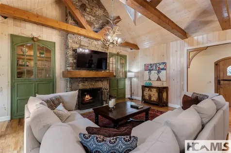 26 Valentine Lane Highlands NC 28741