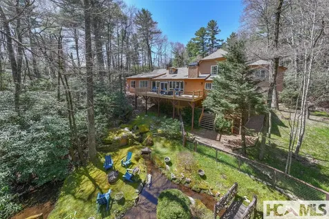 26 Valentine Lane Highlands NC 28741