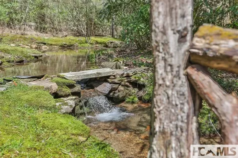 26 Valentine Lane Highlands NC 28741