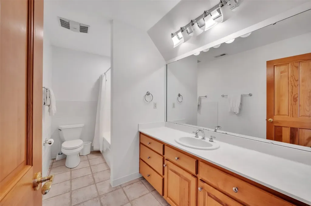 363 Lakeside Drive Lake Toxaway NC 28747