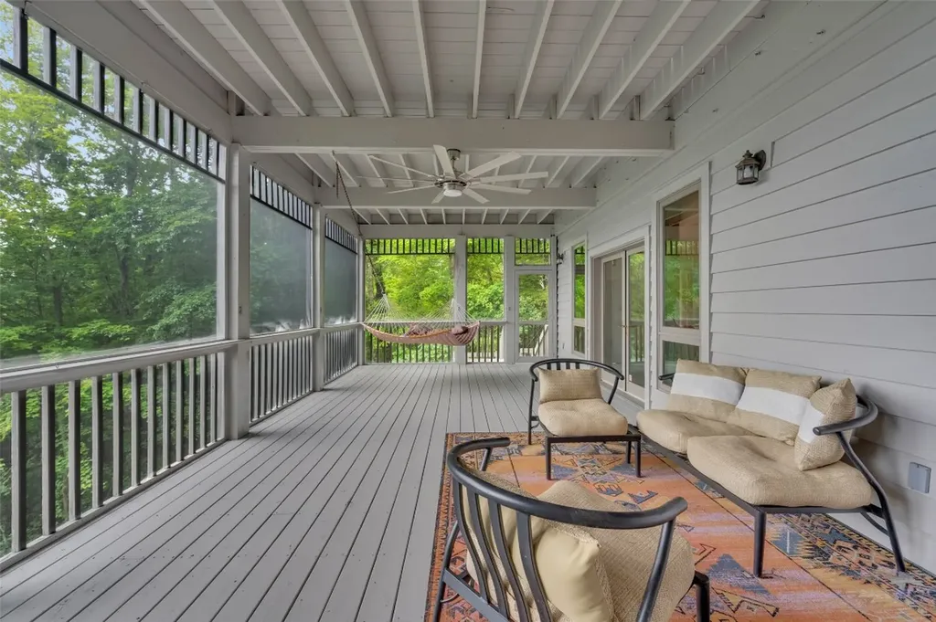 363 Lakeside Drive Lake Toxaway NC 28747