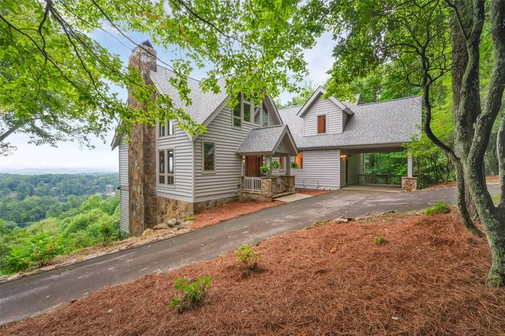 363 Lakeside Drive Lake Toxaway NC 28747
