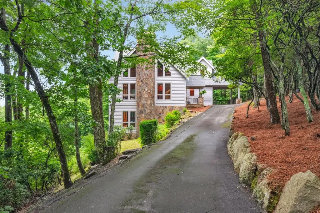 363 Lakeside Drive Lake Toxaway NC 28747
