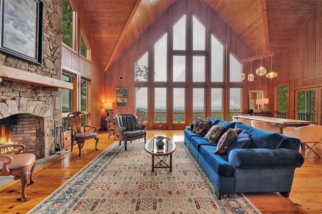 363 Lakeside Drive Lake Toxaway NC 28747