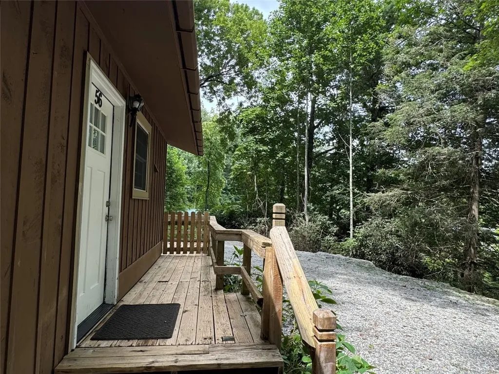 56 Plateau Ridge Cashiers NC 28717