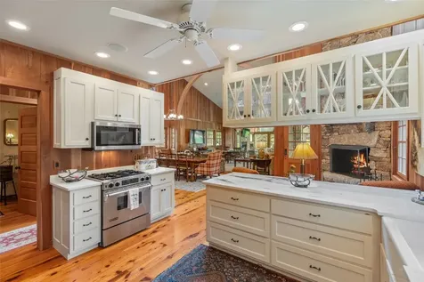 346 Hummingbird Lane Highlands NC 28741