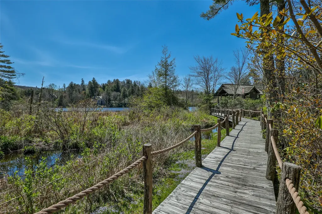 Lot 28 High Pond Lane Highlands NC 28741