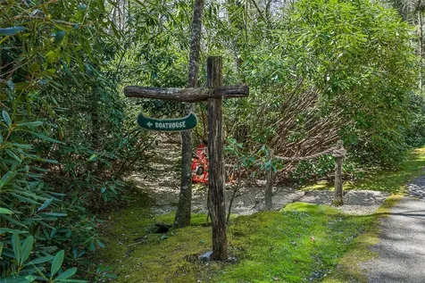 Lot 28 High Pond Lane Highlands NC 28741