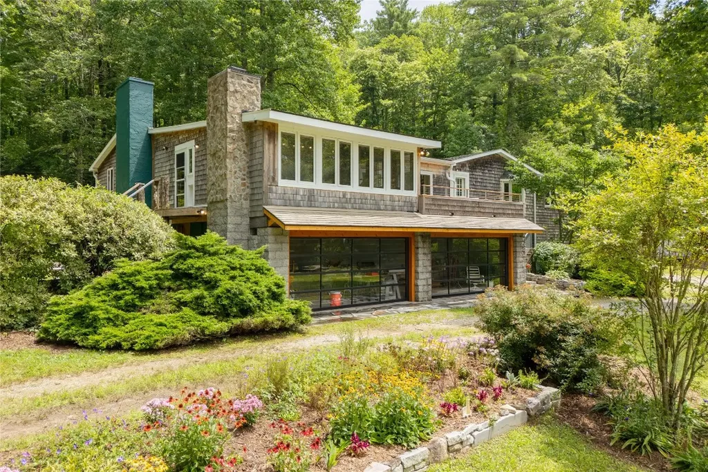 185 Hemlock Lane Sapphire NC 28774