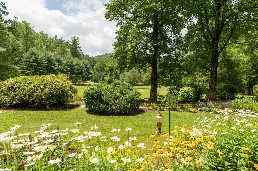 185 Hemlock Lane Sapphire NC 28774