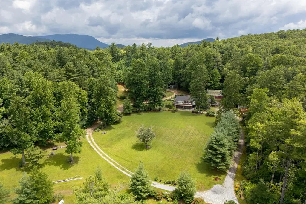 185 Hemlock Lane Sapphire NC 28774