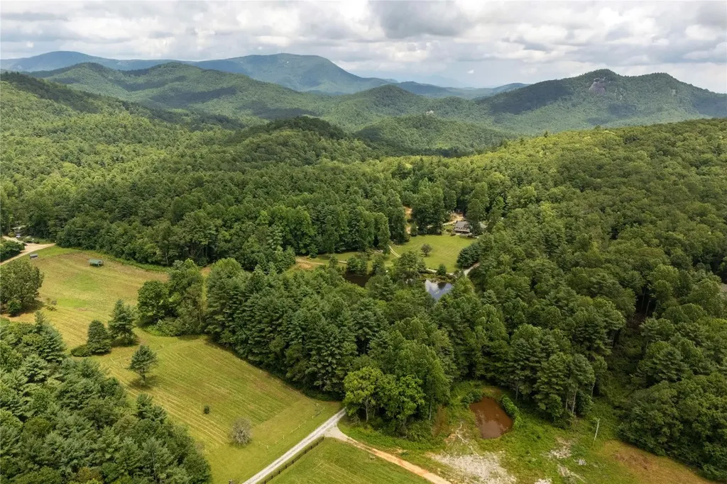 185 Hemlock Lane Sapphire NC 28774