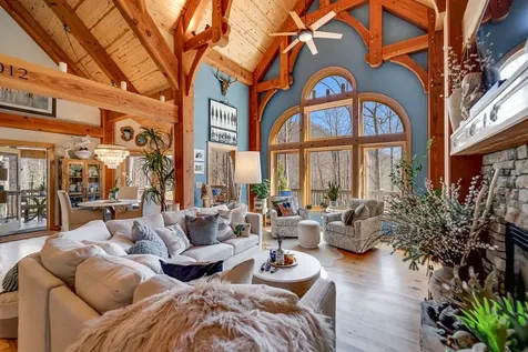 6736 Wayah Road Franklin NC 28734