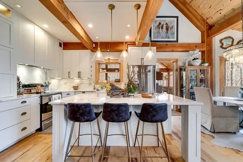 6736 Wayah Road Franklin NC 28734