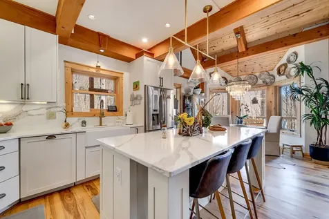 6736 Wayah Road Franklin NC 28734